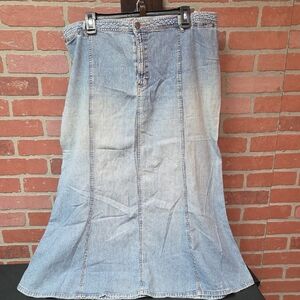Old Navy Blue Denim Long Skirt Sz 18